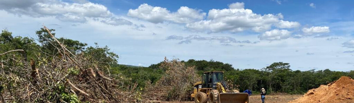 PCGO investiga manejo inadequado de solo e excesso de barro em córrego de Marzagão