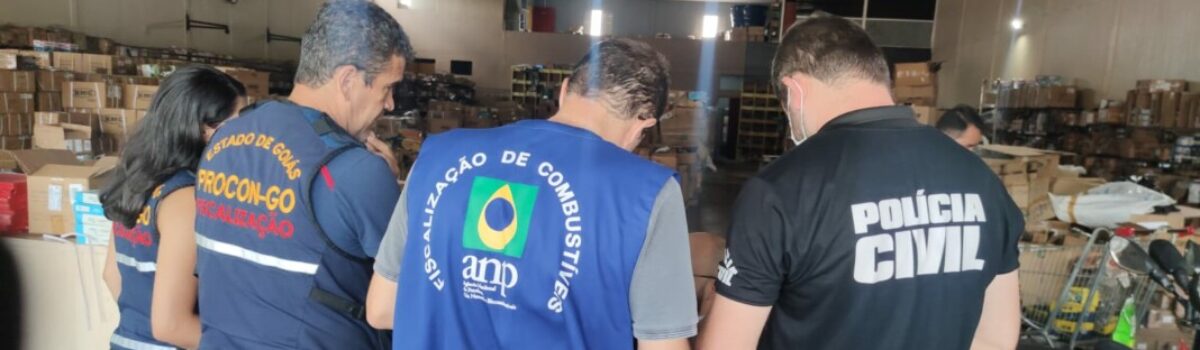 Decon, Procon GO e ANP fazem operação contra venda de lubrificante adulterado em Goiânia