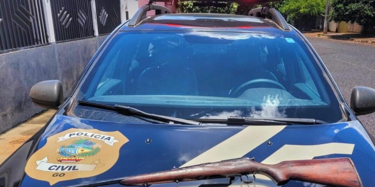 PC apreende arma usada por homem para ameaçar e lesionar ex-mulher em Cachoeira Dourada