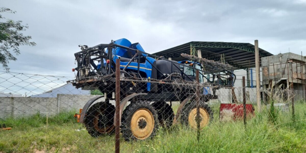 PCGO recupera máquina agrícola e prende empresário, em Mineiros
