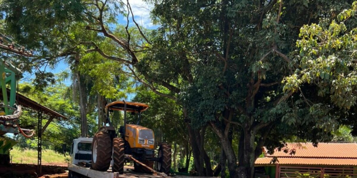 PCGO restitui ao dono trator furtado em propriedade rural de famoso escritor