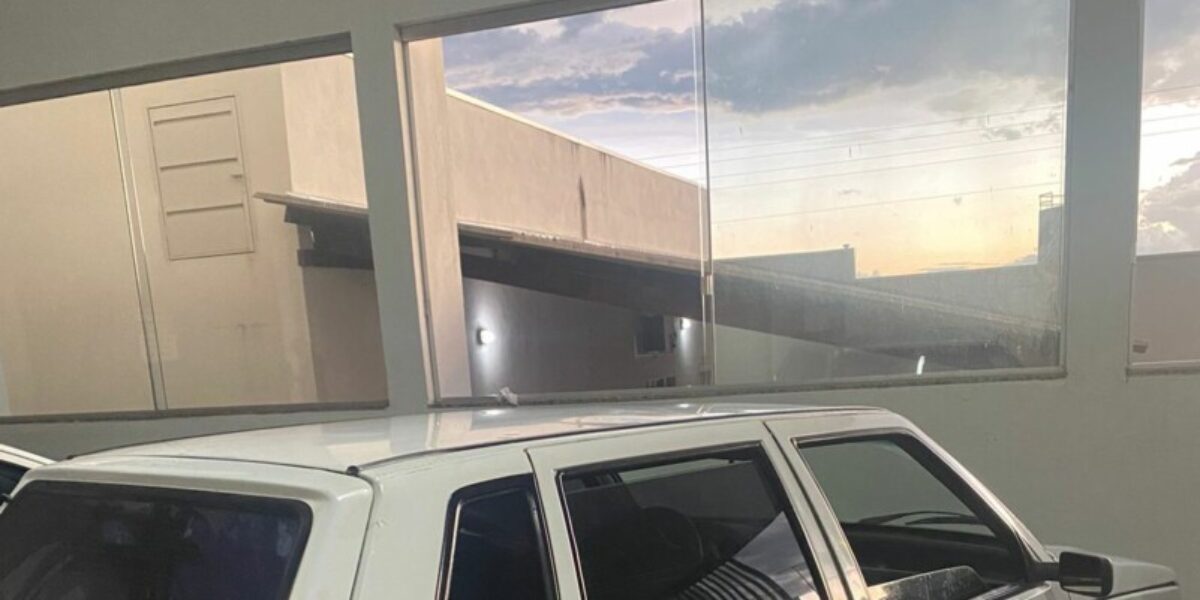 PC recupera veículo subtraído e prende receptador em Piracanjuba