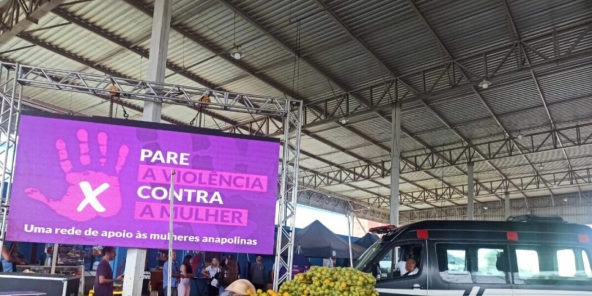 Deam Anápolis faz atendimento em delegacia móvel durante Operação Átria