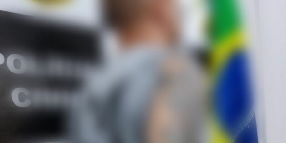 Homem é preso, em Águas Lindas, por extorsão à vítimas para venda de produtos