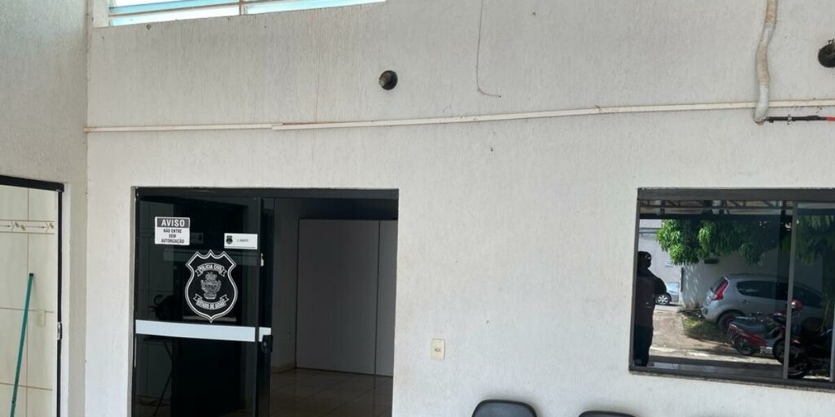 Caminhos Seguros: mãe é presa em Aragoiânia por maltratar filho com fio elétrico e varas de madeira