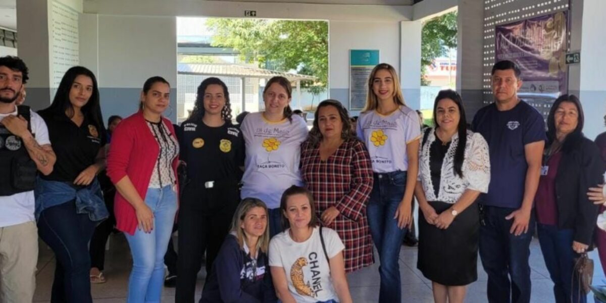 Caminhos Seguros faz palestra a adolescentes em Turvânia e Goiandira
