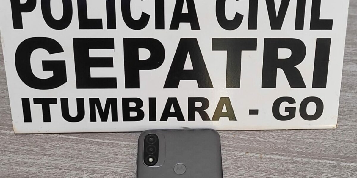 PC prende por receptação mulher que compareceu na delegacia com celular roubado