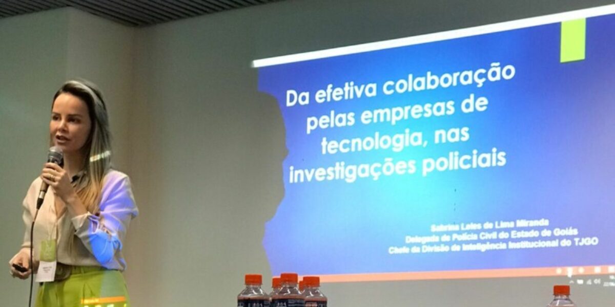 Delegada da PCGO faz palestra no Fórum Brasileiro de Segurança Pública
