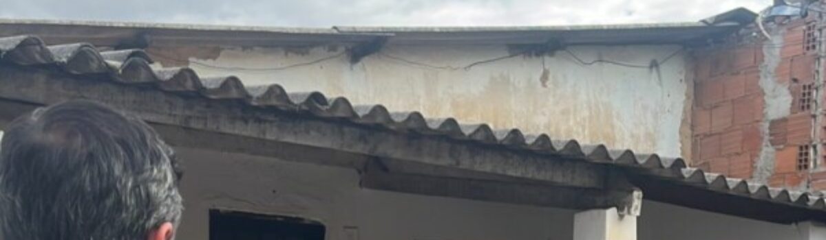 Cadela vítima de maus-tratos e zoofilia é resgatada e tutor é preso