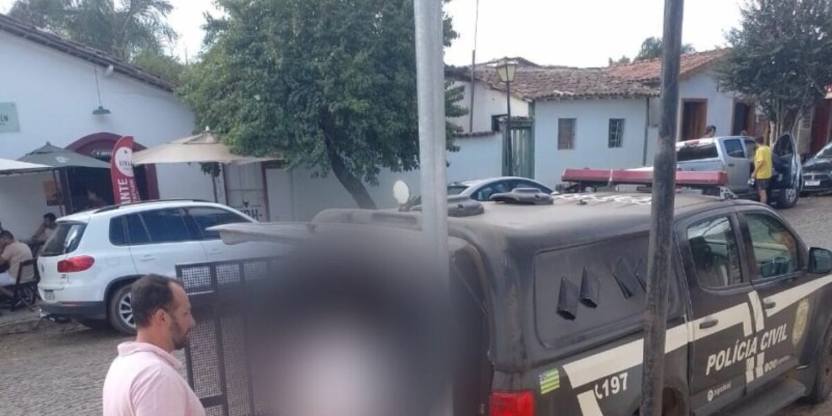 Homem furta cartão bancário, faz compras por aproximação e é preso em Pirenópolis