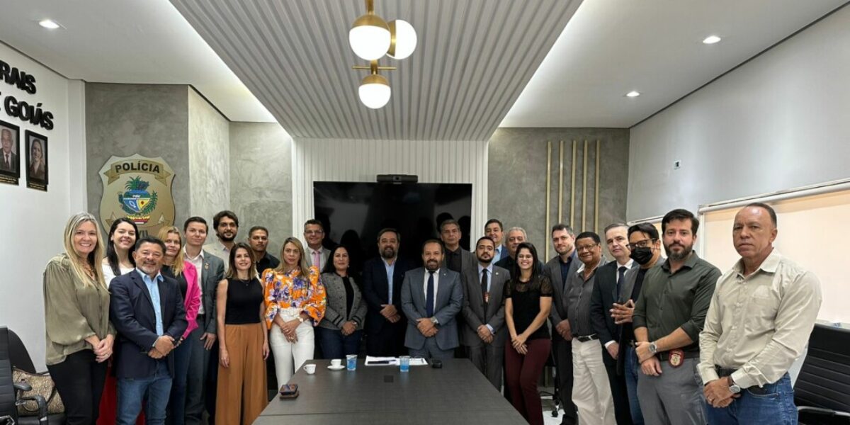 1ª DRP de Goiânia realiza reunião com delegados da regional