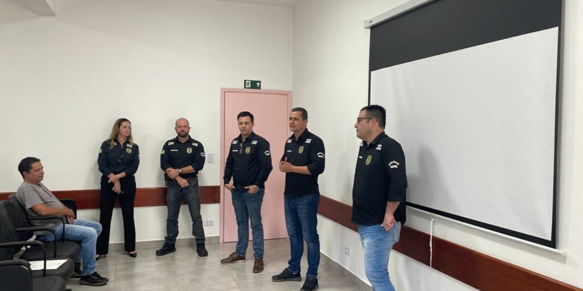 Direção da PCGO realiza reunião na regional de Itumbiara