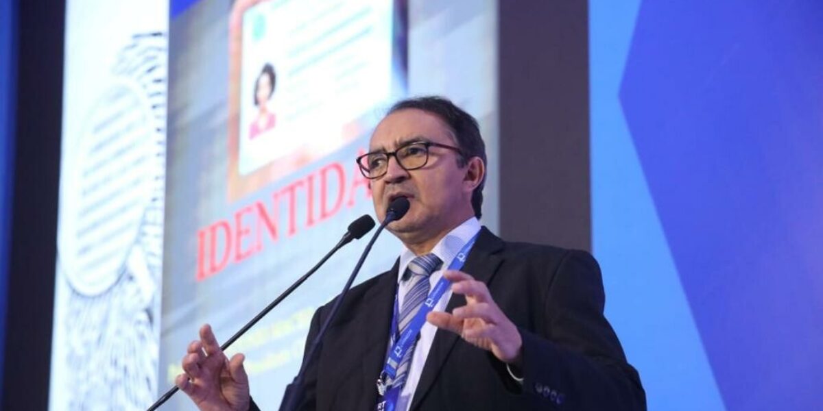 PCGO realiza palestra sobre a Carteira de Identidade Nacional em fórum no DF