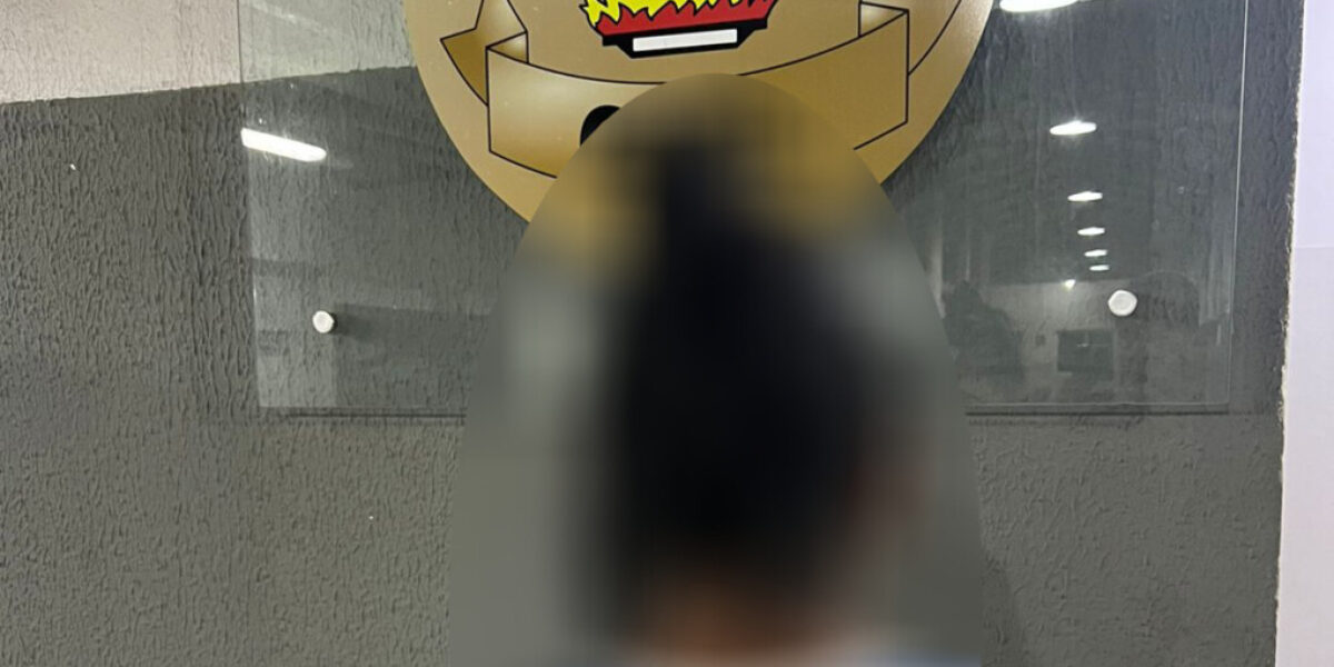 Mulher é presa em flagrante por exploração sexual de adolescente