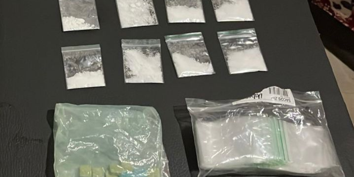 PCGO realiza buscas em casa de investigado por tráfico de drogas