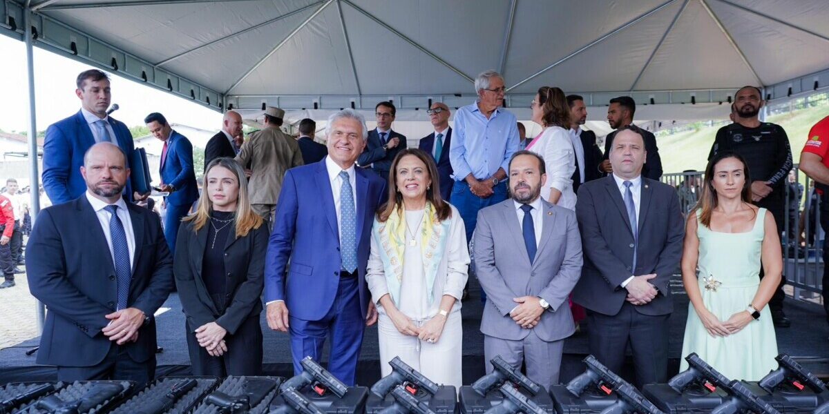 Governador visita ESPC para acompanhar Curso de Formação e entrega R$ 12,9 mi em equipamentos