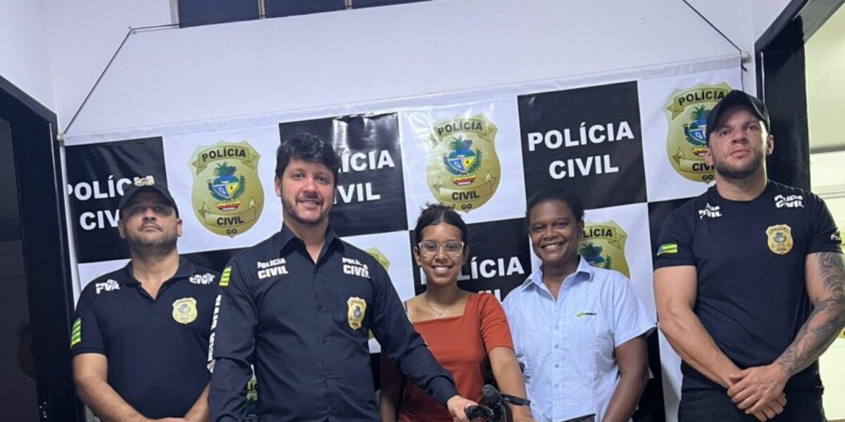 PCGO concluiu investigação sobre suposto ato de bullying e presenteia estudante com bicicleta