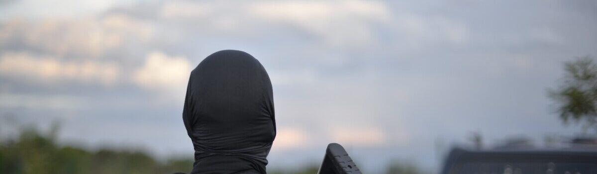 PCGO prende homens por tráfico de drogas, desacato e desobediência