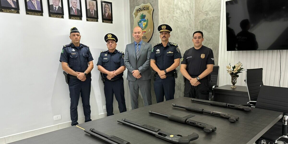 Polícia Civil doa armas à Guarda Civil Metropolitana de Goiânia