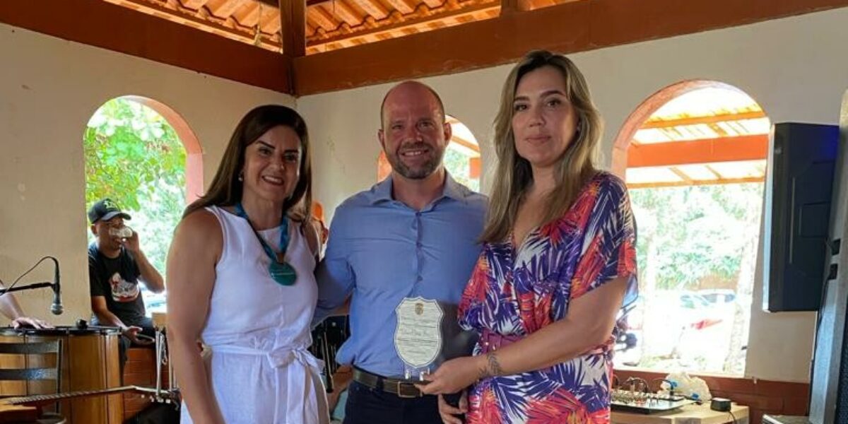 Direção-Geral visita 16ª DRP e homenageia delegada regional de Trindade