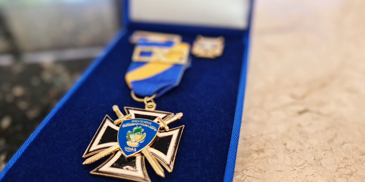 Polícia Civil recebe Medalha Governador Mauro Borges Teixeira, uma das mais importantes de Goiás