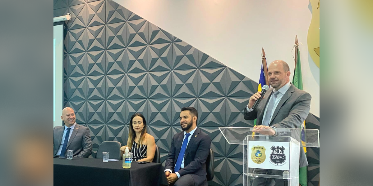 Direção da PCGO realiza reunião com regionais e especializadas