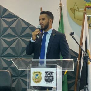 Direção da PCGO realiza reunião com regionais e especializadas