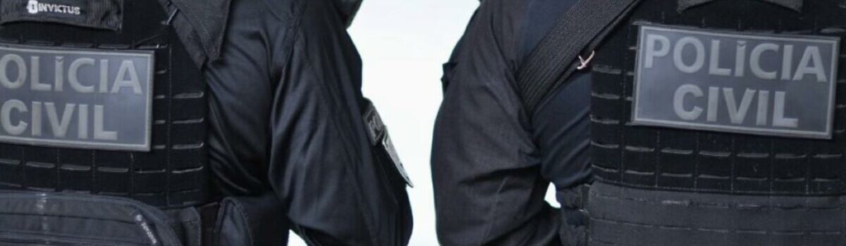 Dupla é presa por furtar valores de conta corrente, em Goianápolis