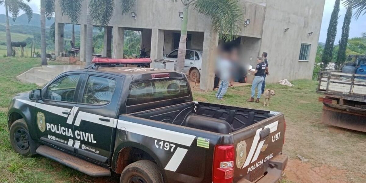 Polícia Civil prende investigados por furto e abate de porcos em fazenda de Nazário