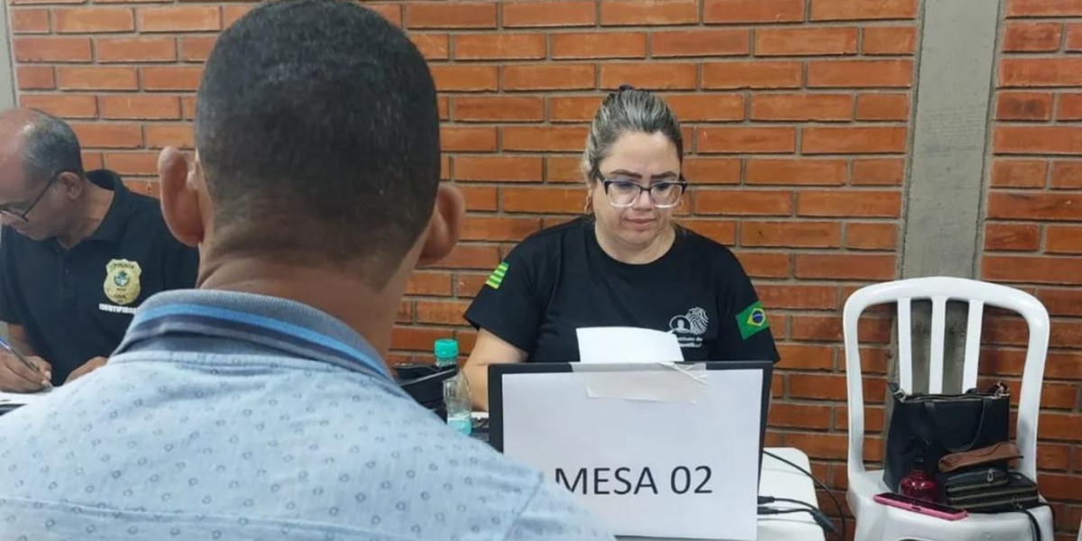 PCGO realiza atendimentos em ação social, em Porangatu