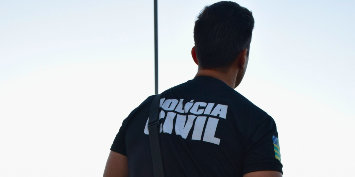 Homem é preso, em flagrante, por furto de celular ocorrido em bar