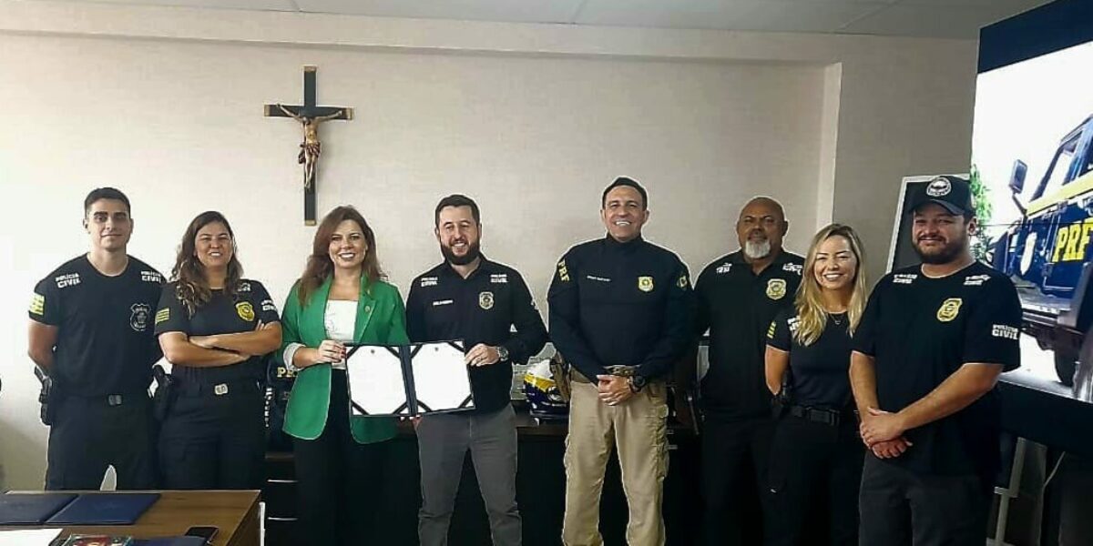 Operação Desmantelo: PCGO recebe homenagem da PRF pelo trabalho desenvolvido