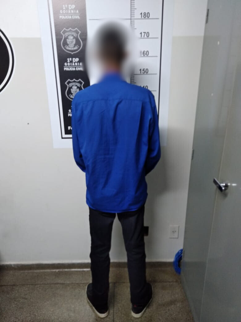 Promotor de vendas é preso por estelionato, em Goiânia