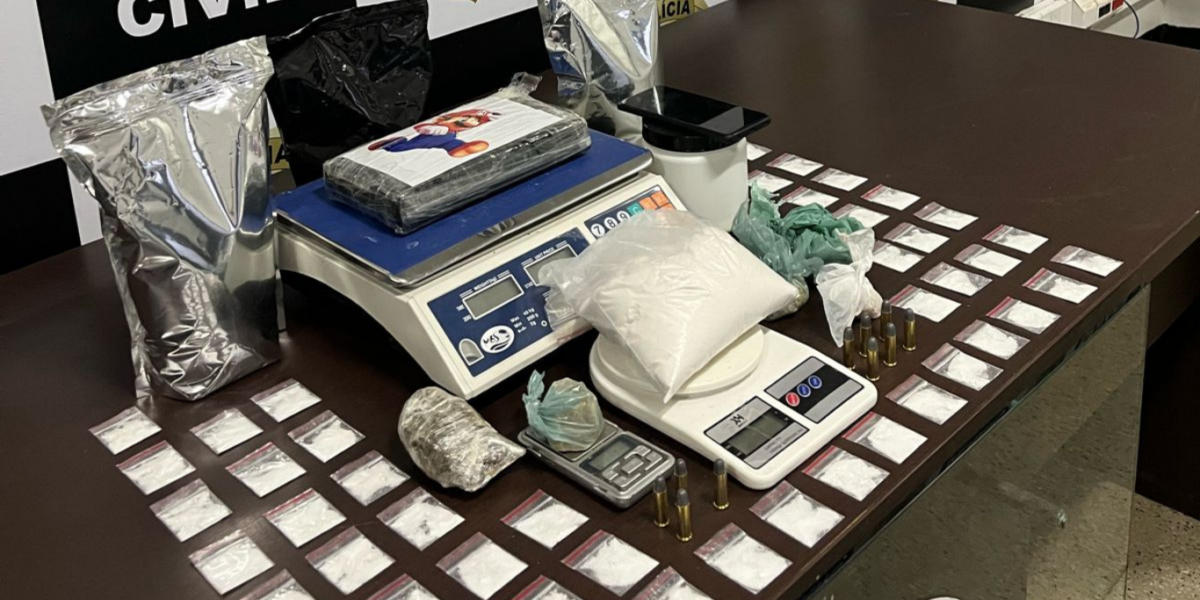 PCGO fecha laboratório de cocaína, em Goiânia