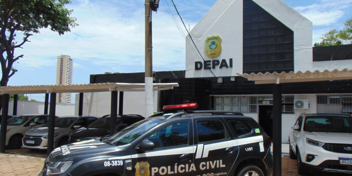 PCGO cumpre mandado de busca e apreensão em casa de adolescente envolvido em estelionato virtual
