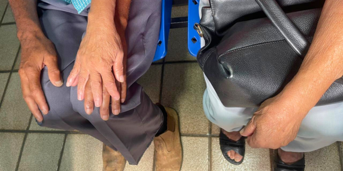 PCGO prende homem por agredir e subtrair aposentadoria de pais idosos, em Anápolis