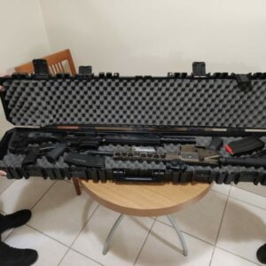 PCGO apreende várias armas em investigação relacionada a caso de importunação sexual e prende investigado