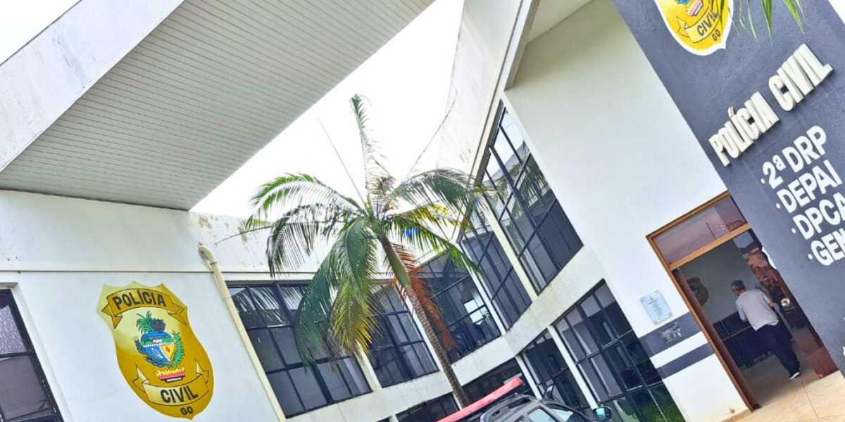 PCGO prende padrasto por estupro de vulnerável, em Aparecida
