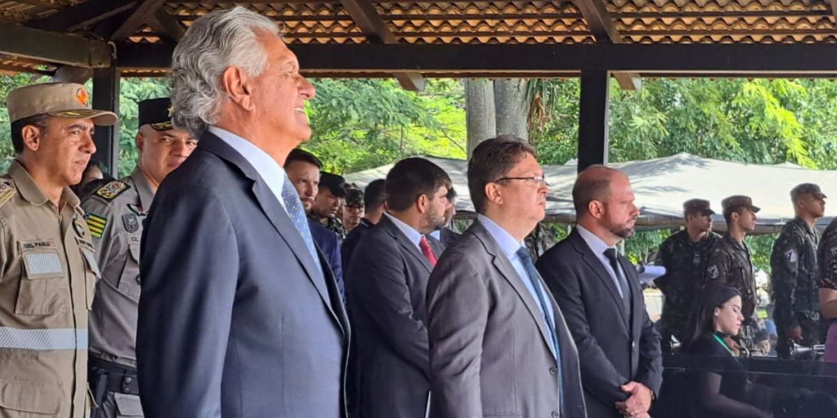 Polícia Civil participa de solenidade alusiva ao Dia do Exército e é homenageada