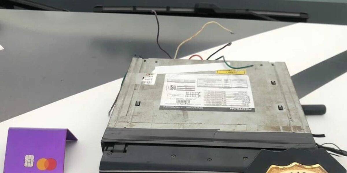 PC recupera som furtado de veículo e cartão de vítima em Uruaçu
