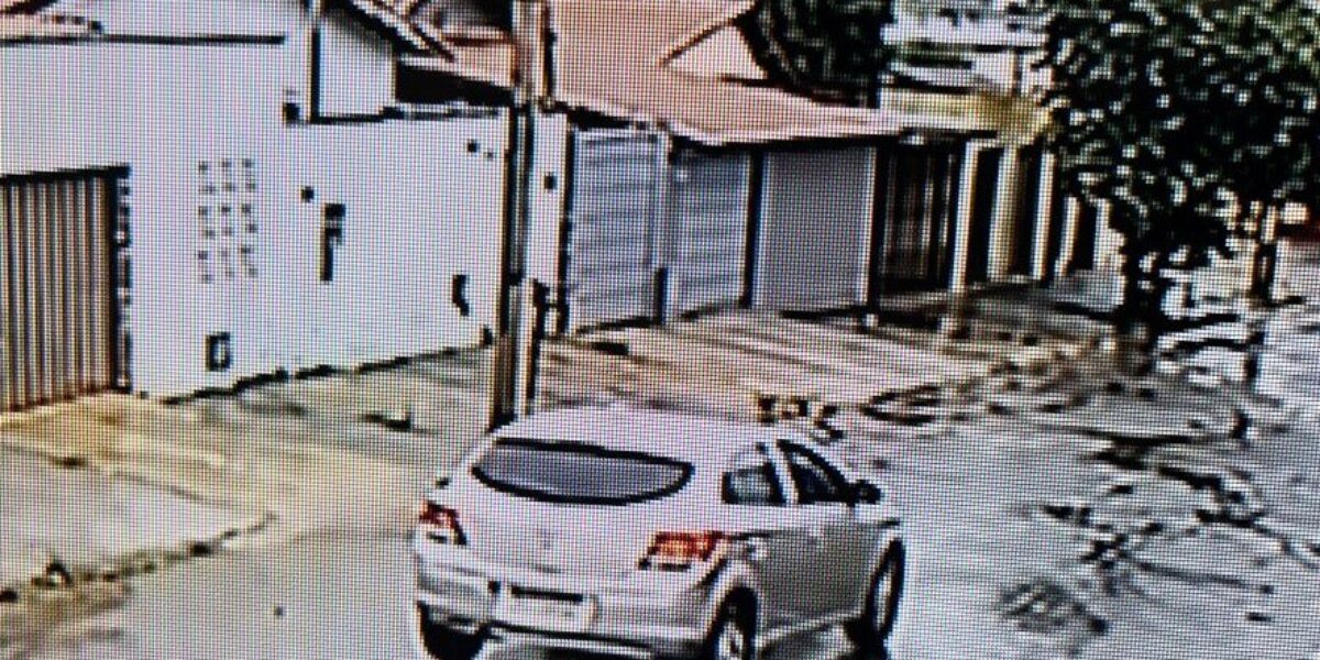 PCGO prende dois e procura foragido; grupo roubou motorista de aplicativo em Goiânia
