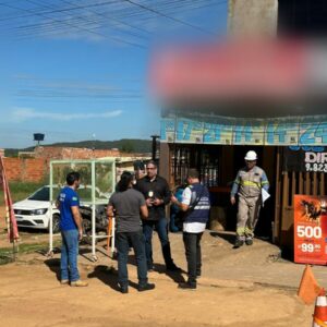 Dois são presos por vender mercadoria imprópria para consumo e furtar energia em mercado
