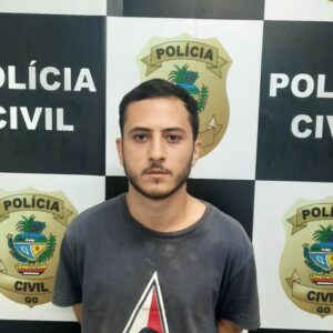 Polícia Civil prende três suspeitos de render moradores e roubar residência, em Goiânia