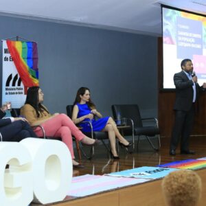Titular da Deacri participa de 1º seminário do MPGO sobre direitos da população LGBTQIAPN+