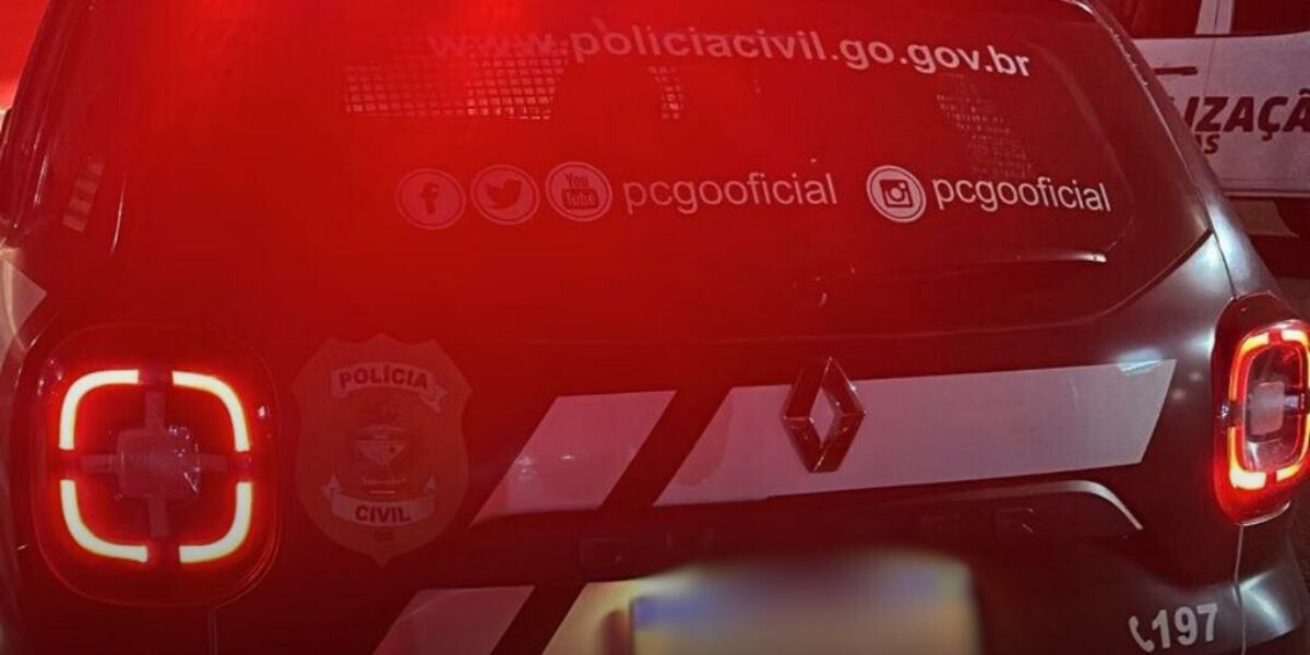 Polícia Civil prende homem que arrastou irmã pelos cabelos, em Rio Verde