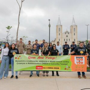 Caminhos Seguros: PCGO faz campanha no trânsito, em São Luís de Montes Belos