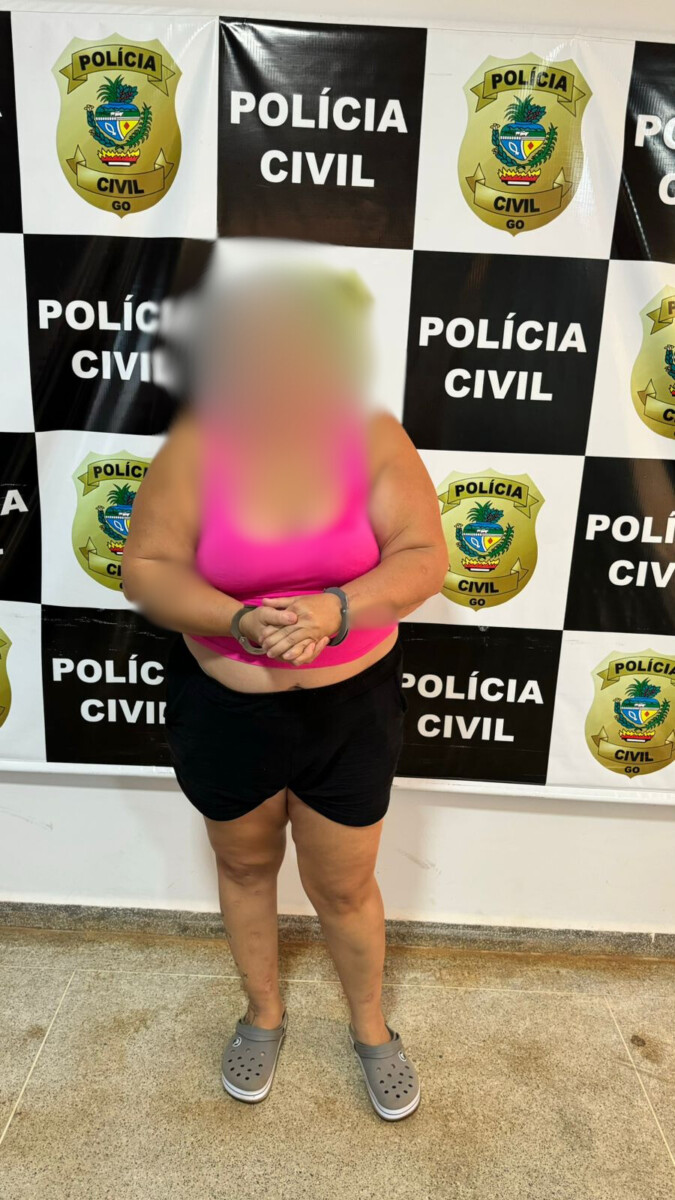 Homofobia: Mulher é presa em flagrante por injuriar e difamar vítima em grupo de mensagem com 700 pessoas