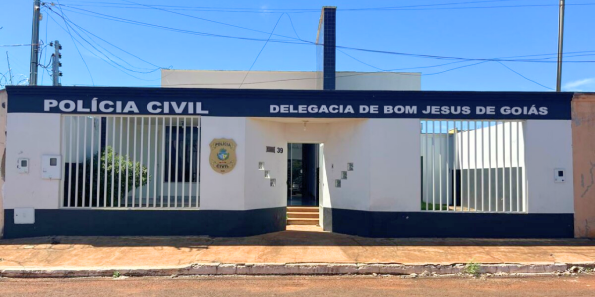 Homem é preso em flagrante por agredir adolescente de 16 anos