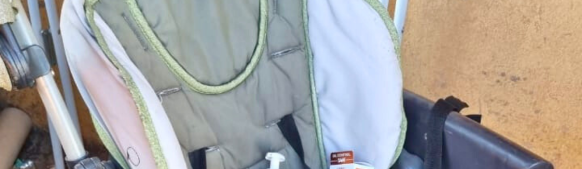 PCGO prende em flagrante mulher que utilizou carrinho de bebê para subtrair cosméticos de luxo em farmácia