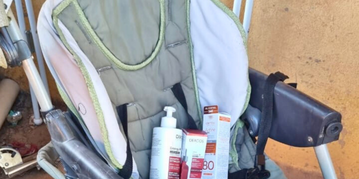 PCGO prende em flagrante mulher que utilizou carrinho de bebê para subtrair cosméticos de luxo em farmácia